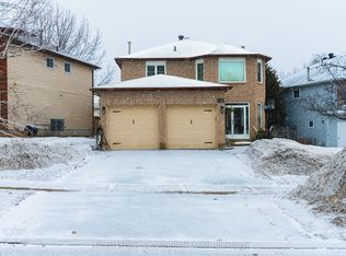 122 Browning Trl, Barrie, ON L4N 6R3