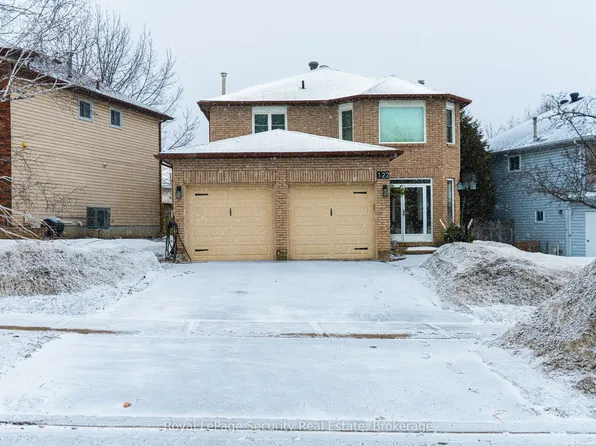 122 Browning Trl, Barrie, ON L4N 6R3
