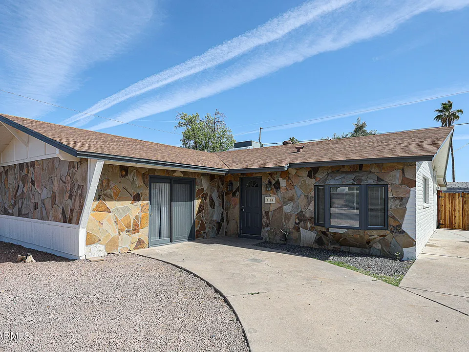 3119 W Country Gables Dr