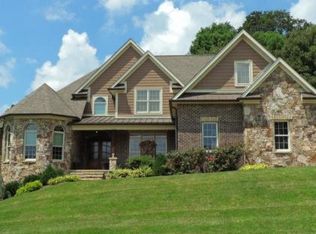 2545 Grand Oaks Dr, Johnson City, TN 37615