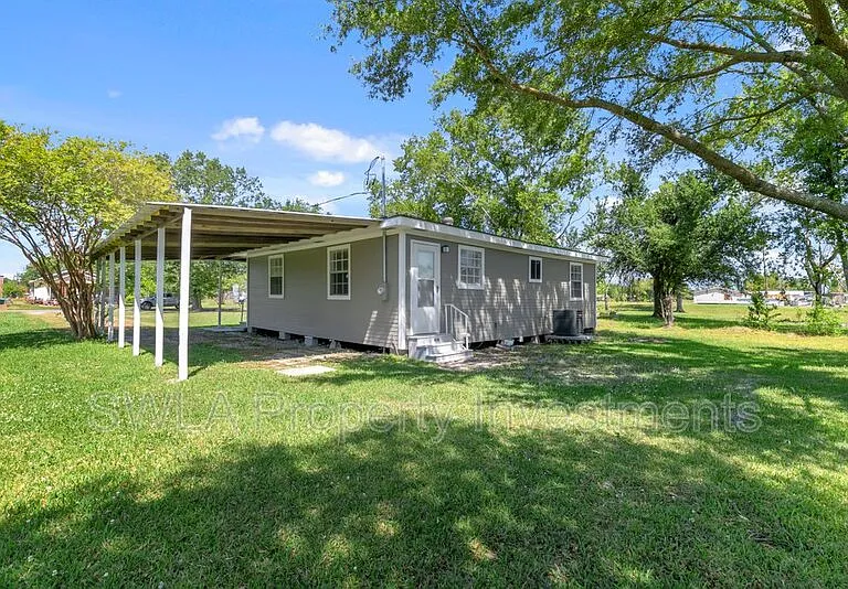 5921 Bennie Ln — Photo 2