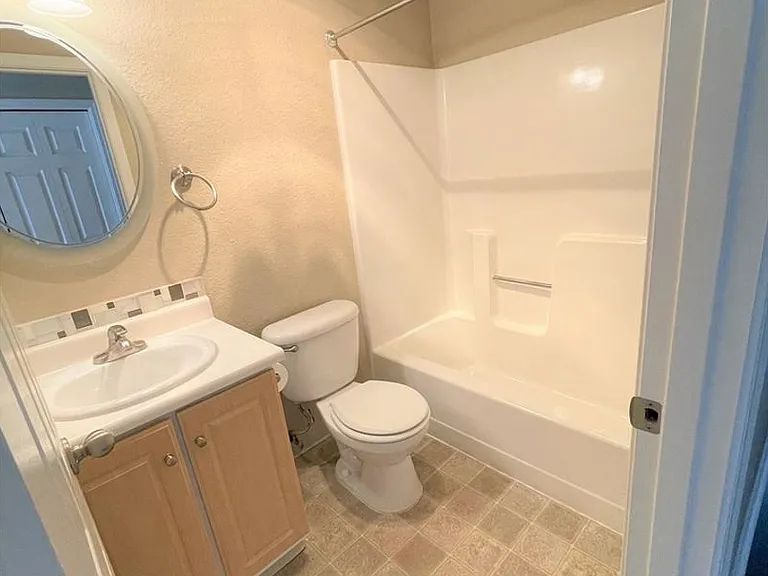 9410 SW 146th Ter #4 — Photo 6