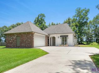 3721 Emily Dr, Port Allen, LA 70767