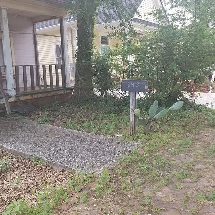 2nd image of 643 Grady Pl SW
