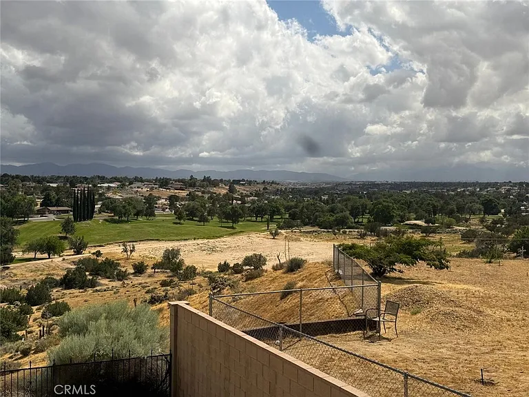 18053 Orange St — Photo 11