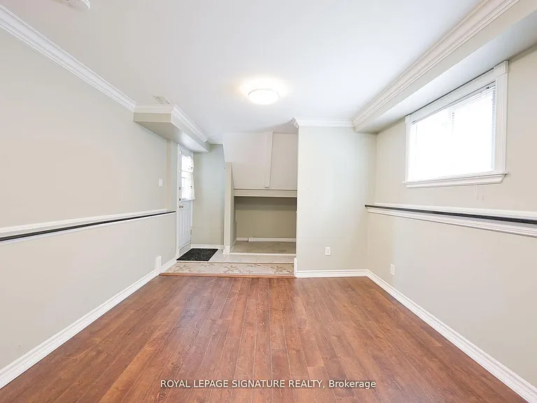 26 Peterson Ct #LOWER — Photo 10