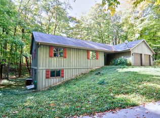 W6749 Esker Rdg, Elkhart Lake, WI 53020