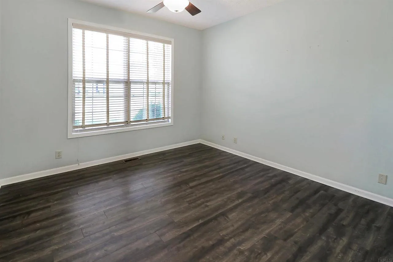 3 bed, 1556 sqft, $1,950 — Photo 3
