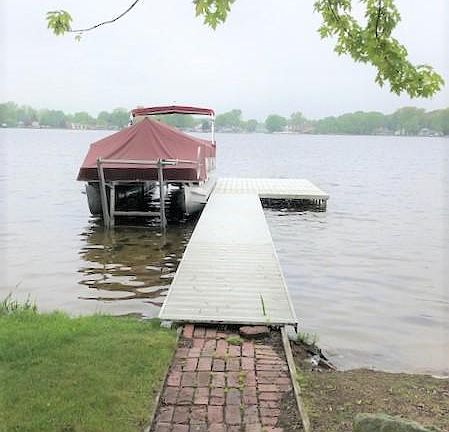 3rd image of 2176 Parker Dr