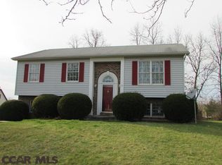 221 N Vanessa Dr, Pleasant Gap, PA 16823