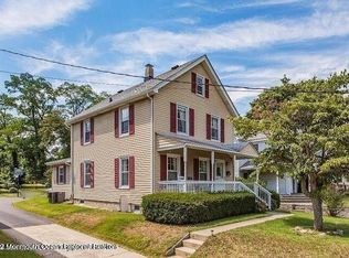 22 Monmouth Rd, Oakhurst, NJ 07755