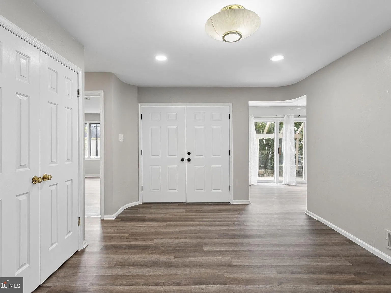 2 bed, 1782 sqft, $3,650 — Photo 3