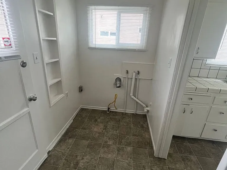 3928 Carfax Ave — Photo 7