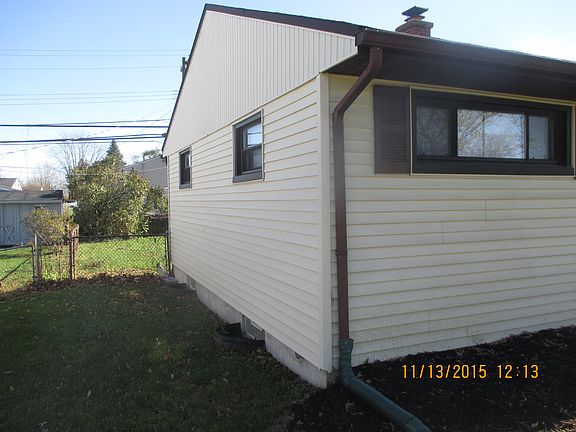 3rd image of 670 Savannah Dr