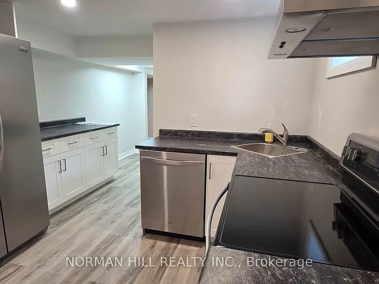 185 Cherrywood Dr — Photo 3