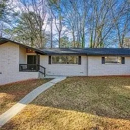 3 bed, 2.0 bath, 1900 sqft, $5,000 — Photo 1