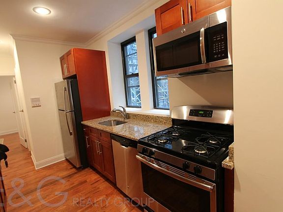 3rd image of 561 W 163rd St APT 5D