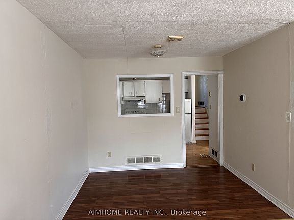5th image of 302 Cliffwood Rd