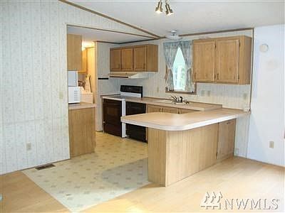 2nd image of 13776 NW Klahanie Pl