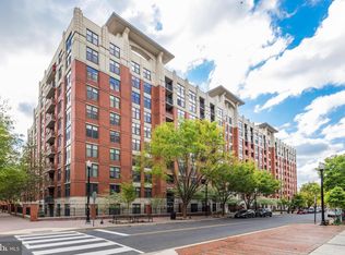 Clarendon 1021, Arlington, VA 22201