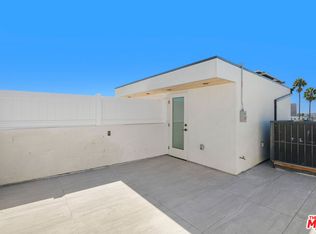 111 N Orlando Ave, Los Angeles, CA 90048