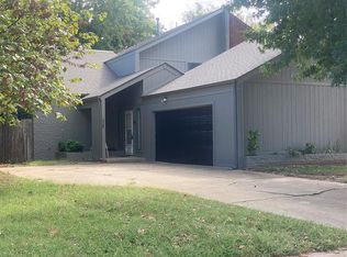 213 N Creekdale Dr, Norman, OK 73072