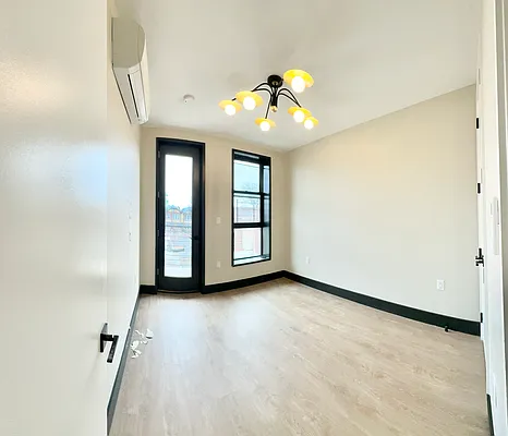 Rented by EastMount Realty LLC | media 5