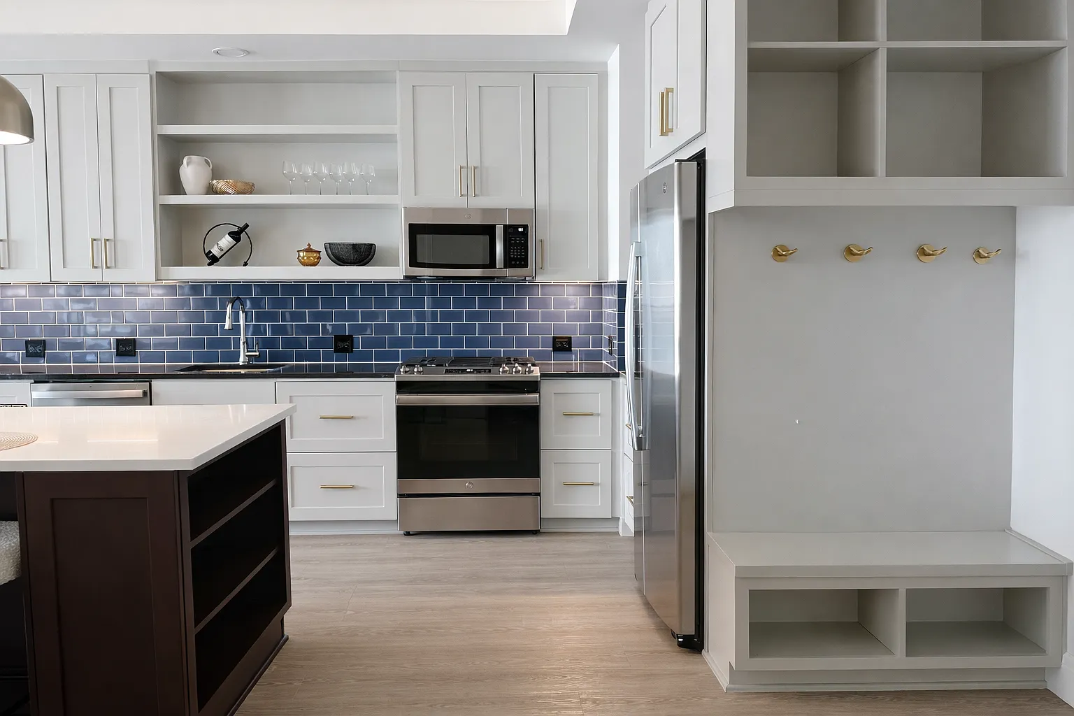 1 bed, 906 sqft, $3,900 — Photo 3