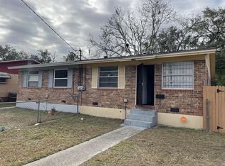 7134 Ken Knight Dr W, Jacksonville, FL 32209