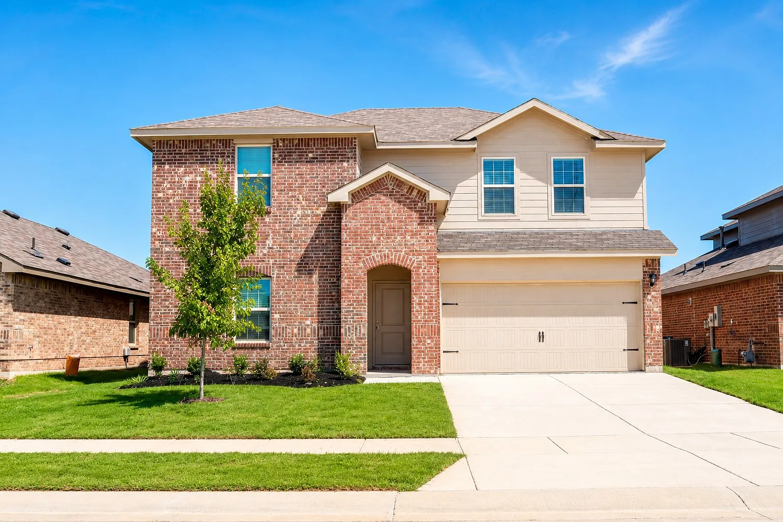 4 bed, 2599 sqft, $2,450 — Photo 1