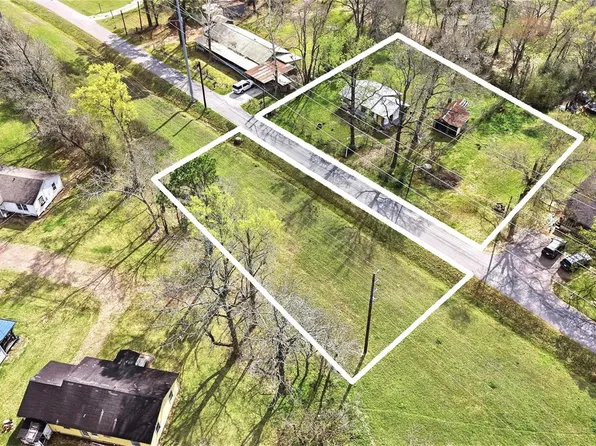 2636 Clanton Rd, Conroe, TX 77301