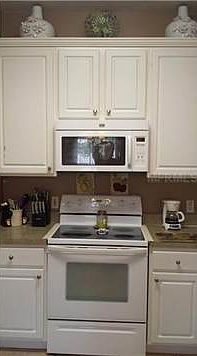 5th image of 387 Lake Cassidy Dr