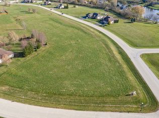 965 Fox Trail Ln, Somonauk, IL 60552
