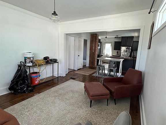 5th image of 1437 Beard St