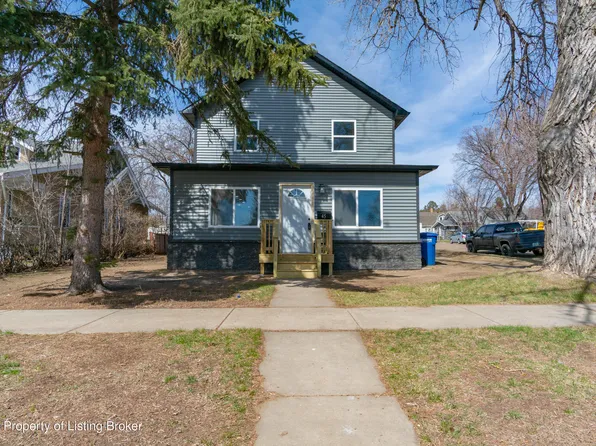45 4th St E, Dickinson, ND 58601