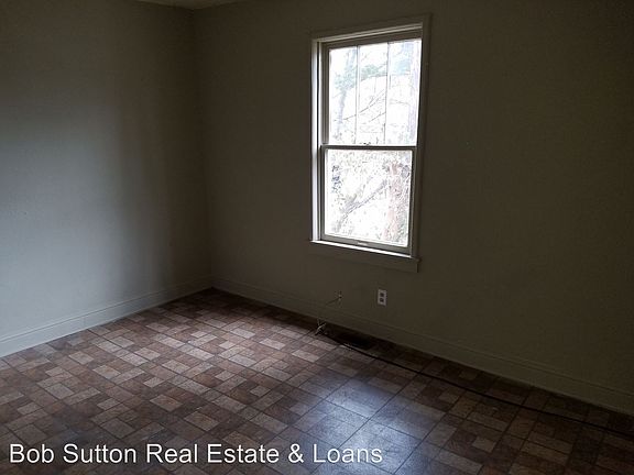4th image of 734 N 10th St