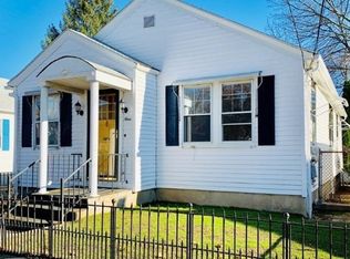 9 Zella St, Providence, RI 02908