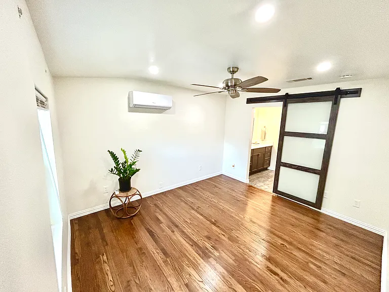 733 Morris Dr — Photo 3