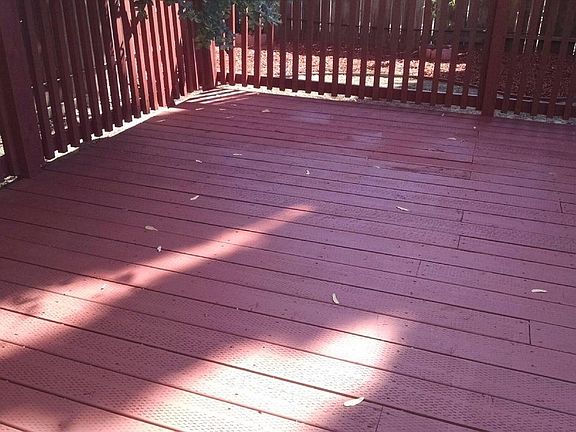 5th image of 1364 E Gum Ave