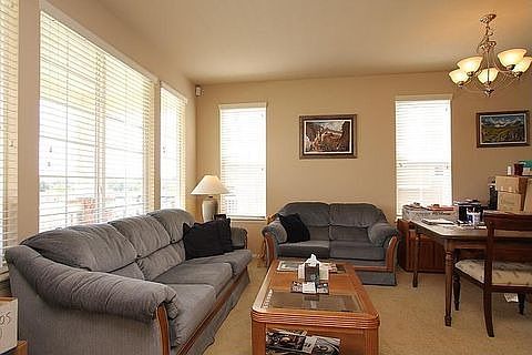livingroom3_700.jpg