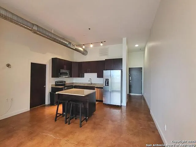 831 S Flores #3104 — Photo 5