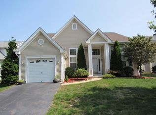 31 Aqua View Ln, Barnegat, NJ 08005