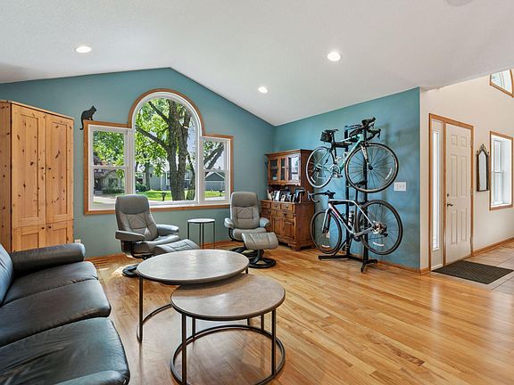 5th image of 1312 Fremont Ct