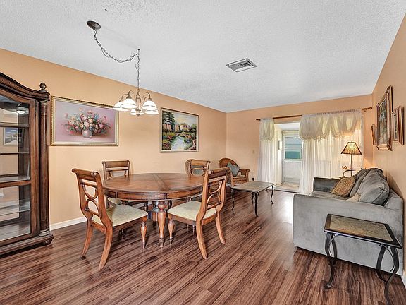 2nd image of 2545 Dudley Dr W APT J