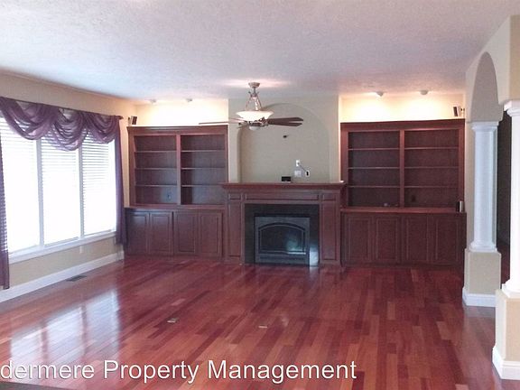4th image of 99 Linda Ln