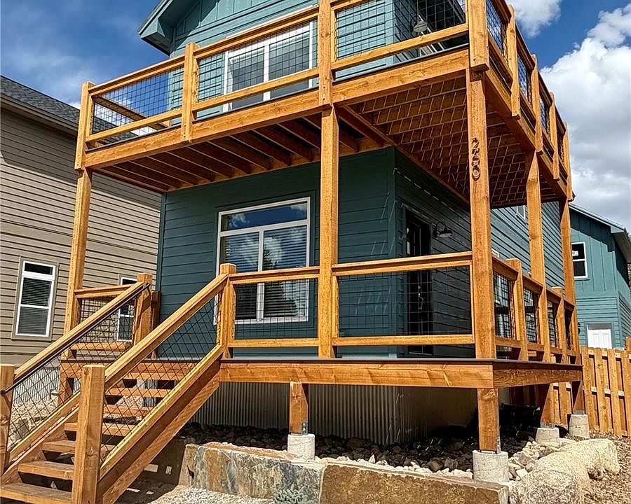 1st image of 260 Westwoods Drive