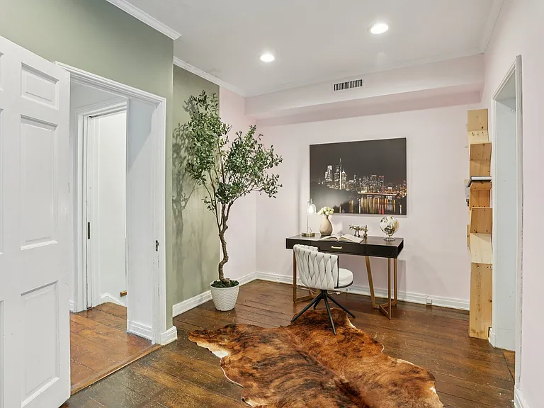 323 S Camac St — Photo 13