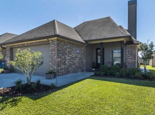 115 Old Heritage Ln, Carencro, LA 70520