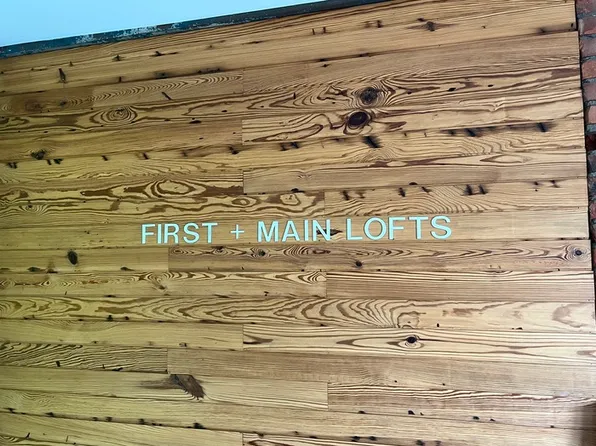 136 Main St APT 203, Kansas City, MO 64105