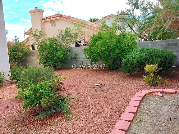 5th image of 1318 Silver Knoll Ave